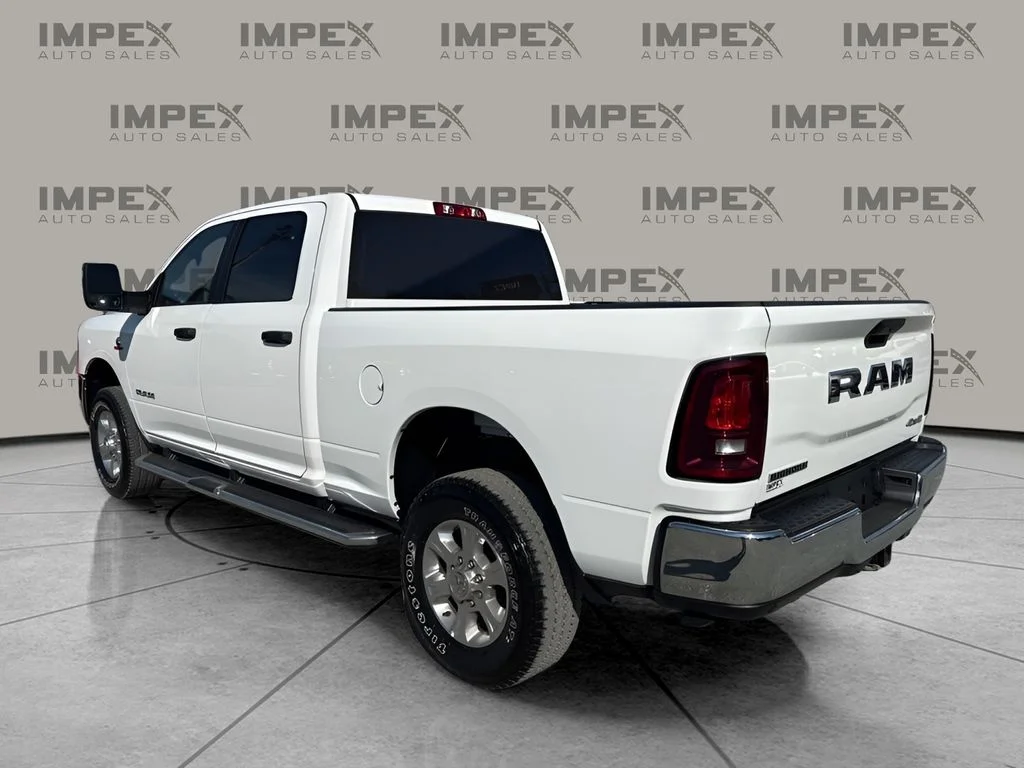 Used 2025 White Ram Big Horn image 3