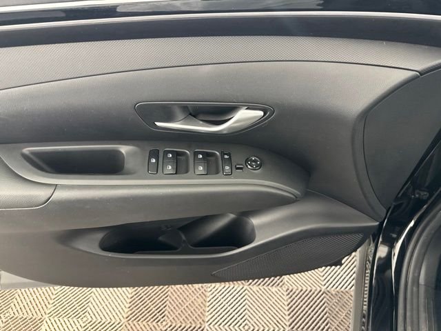 Used 2024 Black Hyundai SEL image 22