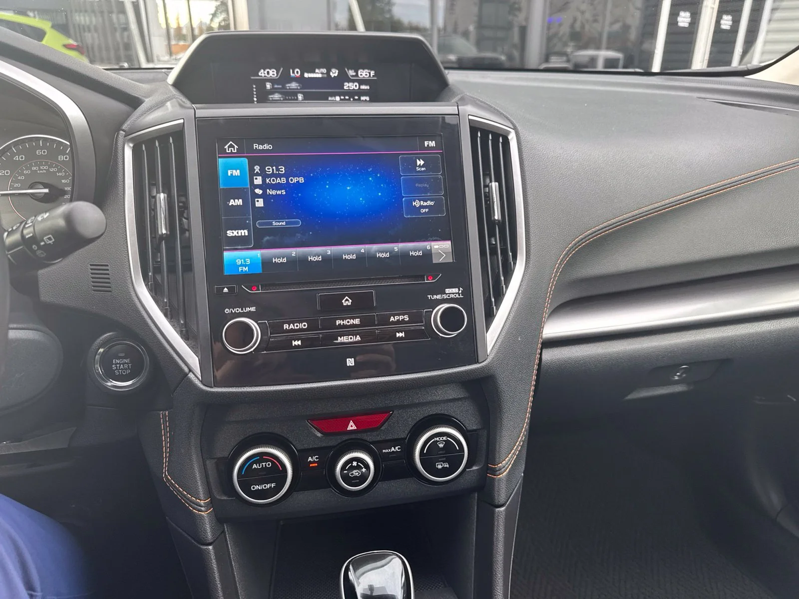Used 2023 Ice Silver Metallic Subaru Limited image 12