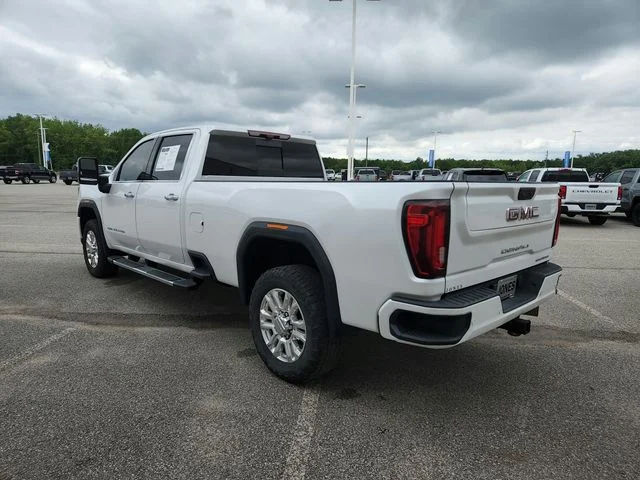 Used 2022 White GMC Denali image 23
