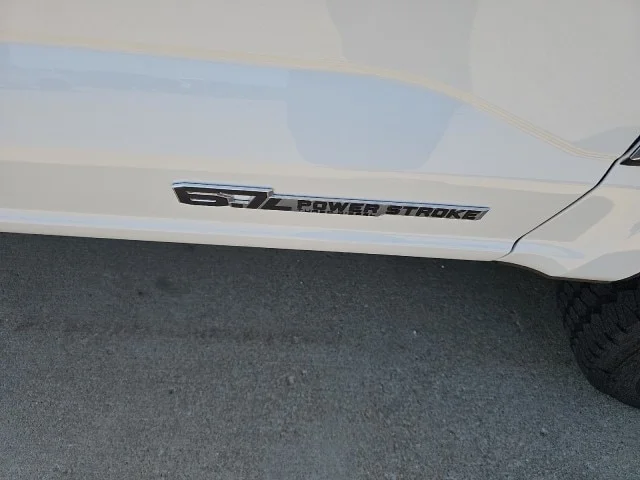 New 2026 Oxford White Ford F-250® XLT image 32