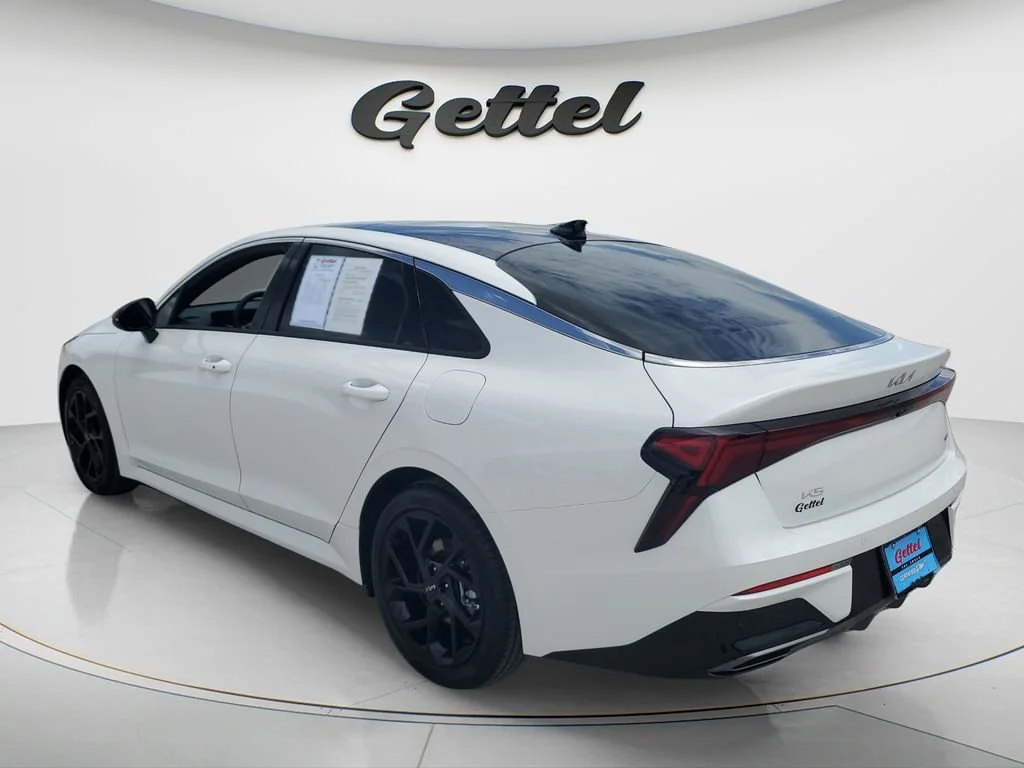 Used 2026 White Kia GT-Line FWD image 7