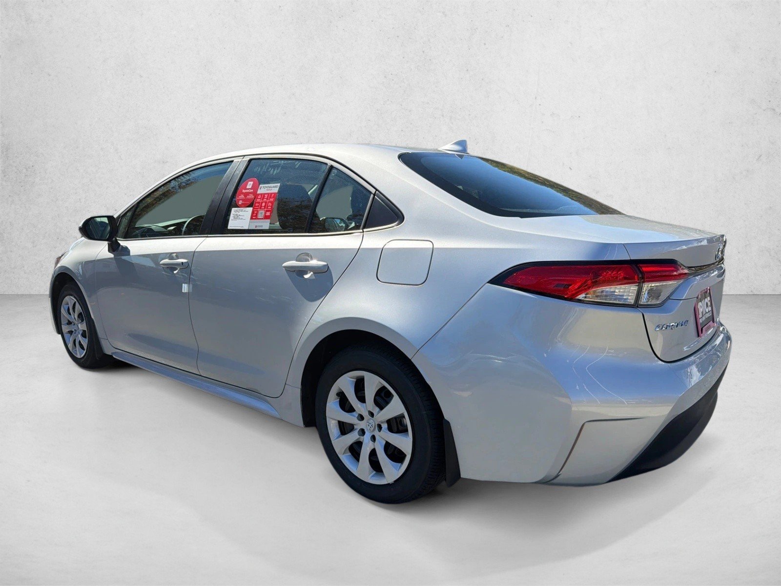 New 2027 Classic Silver Metallic Toyota LE image 5