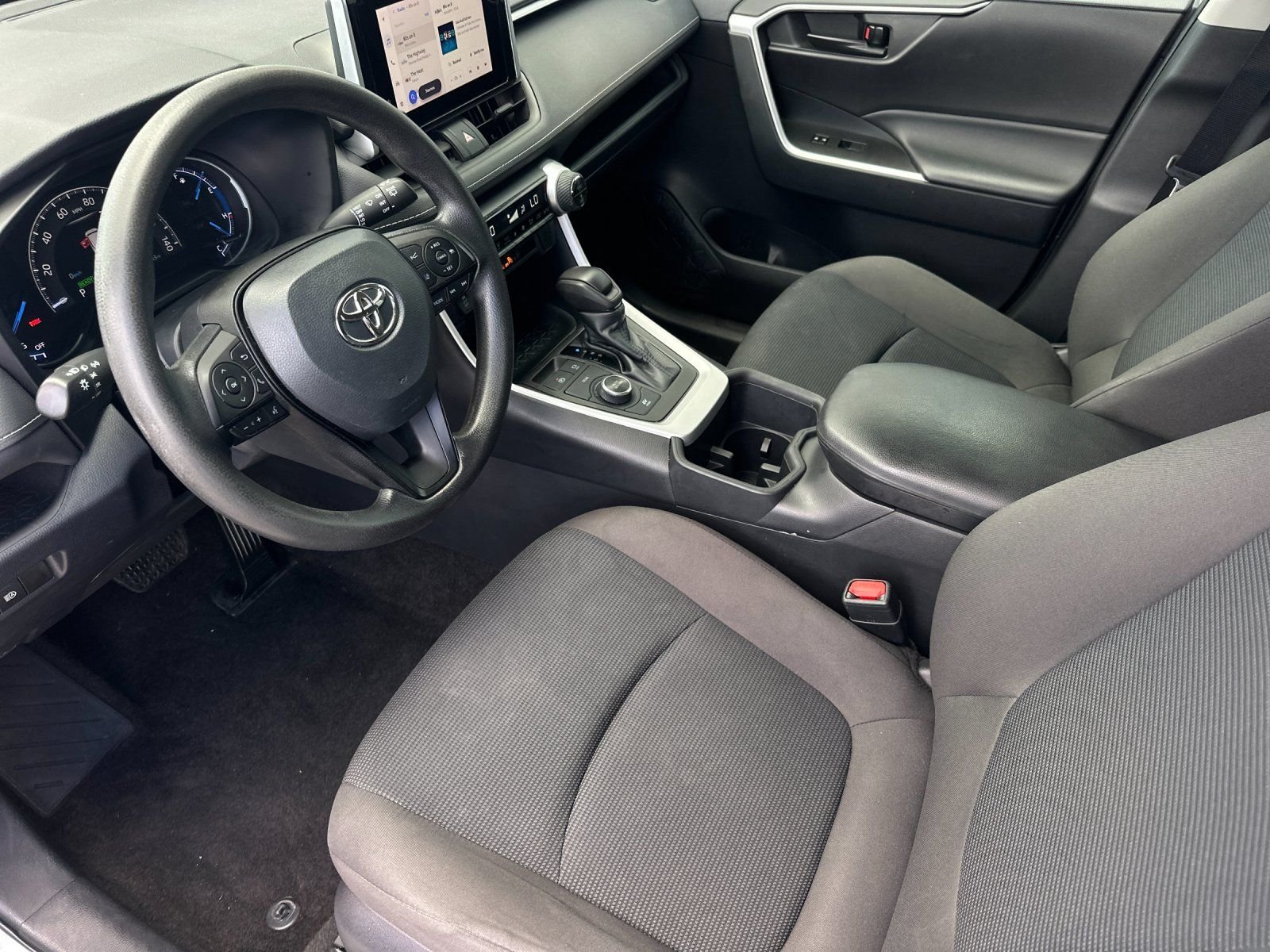 Used 2023 Ice Toyota LE image 9