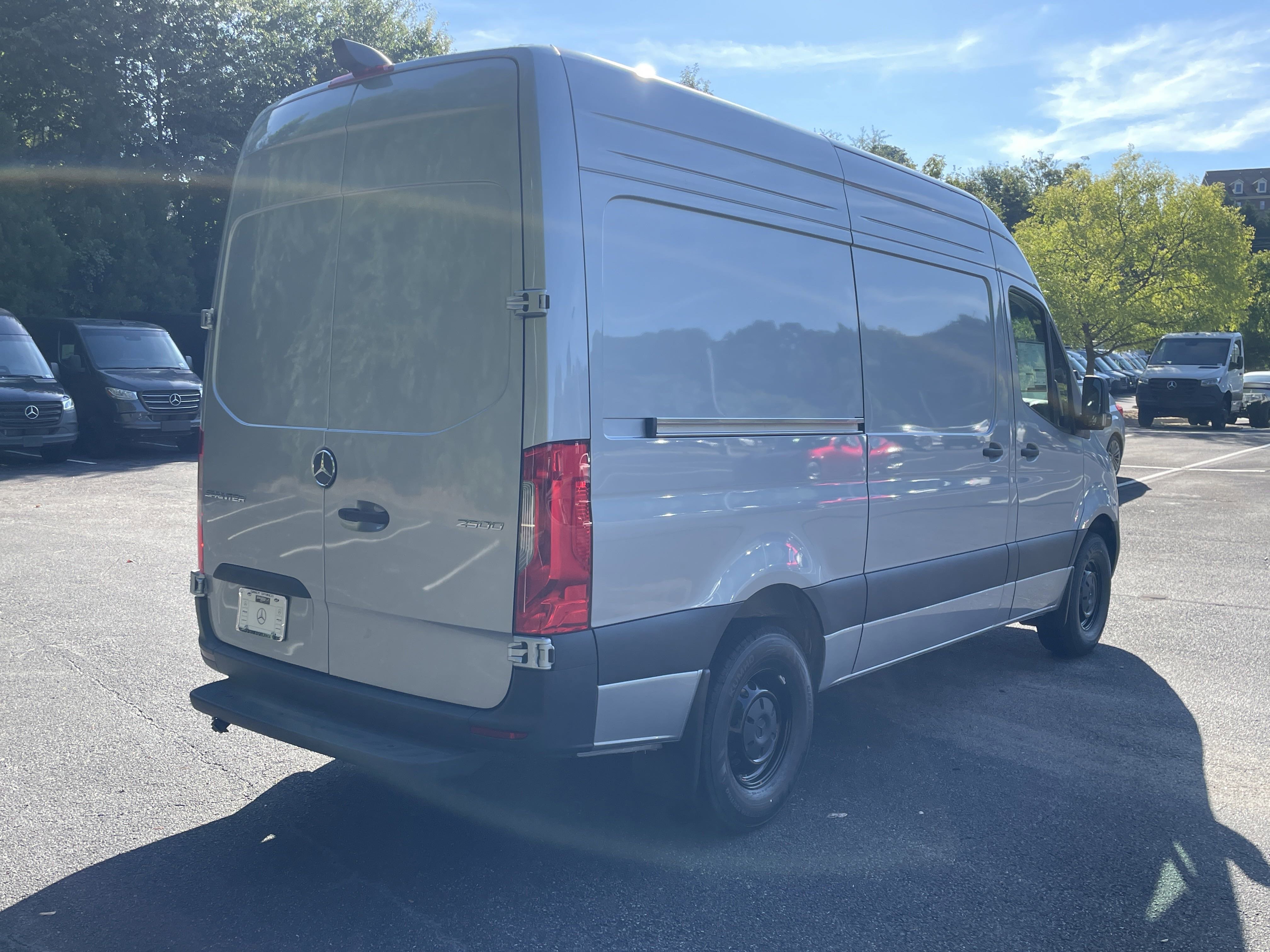 2025 Mercedes-Benz Sprinter Cargo Van Base - Photo 9