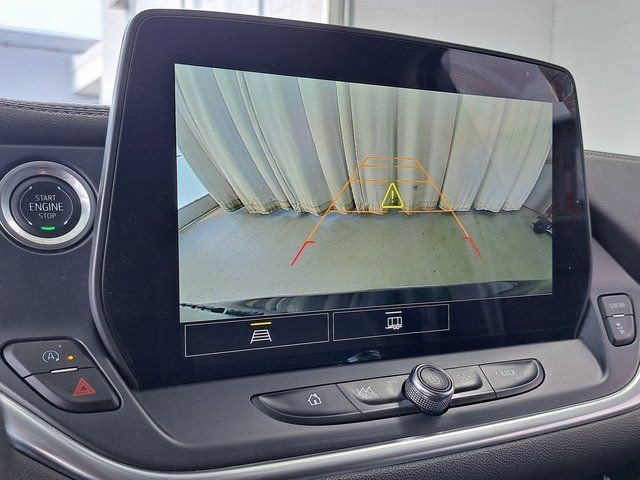 Used 2025 Black Chevrolet 2LT image 17
