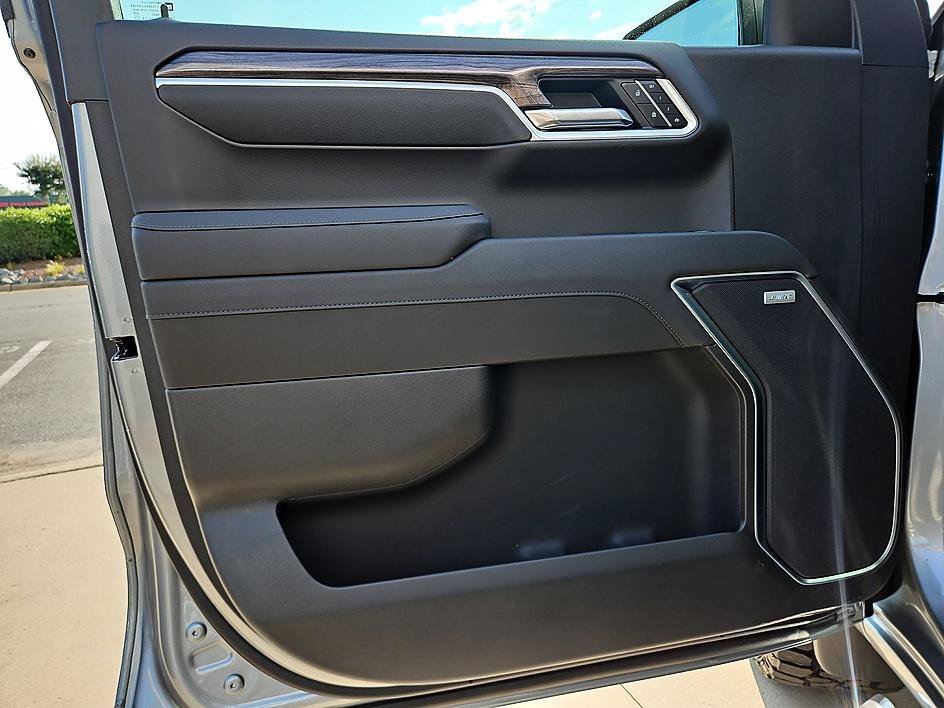 2026 Chevrolet Silverado 1500 LTZ - Photo 13