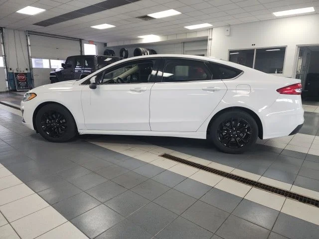 Used 2020 Oxford White Ford SE image 6