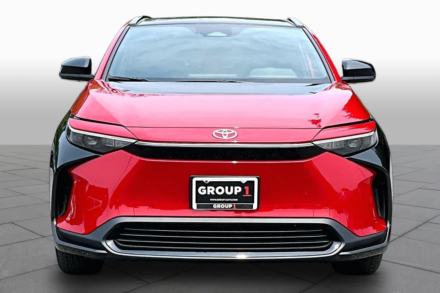 Used 2025 Supersonic Red Toyota XLE image 3