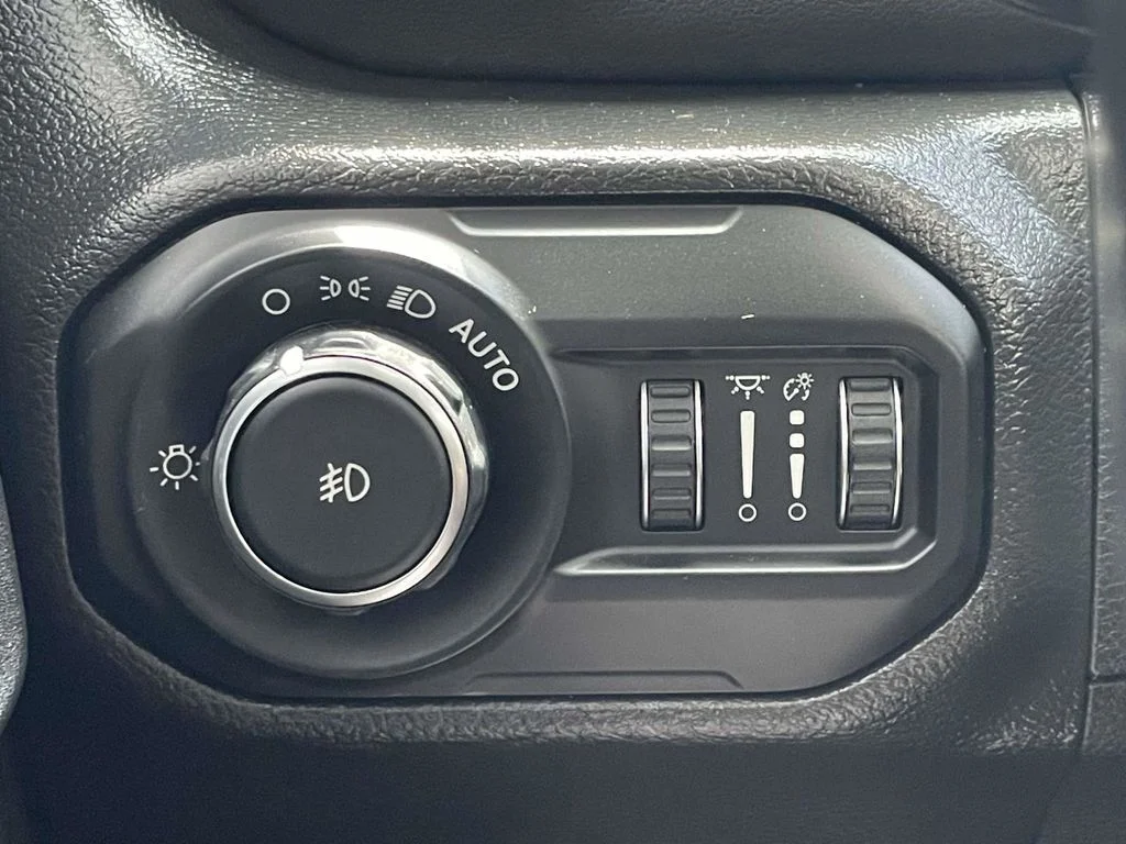 Used 2022 Gray Jeep Unlimited Sahara image 27