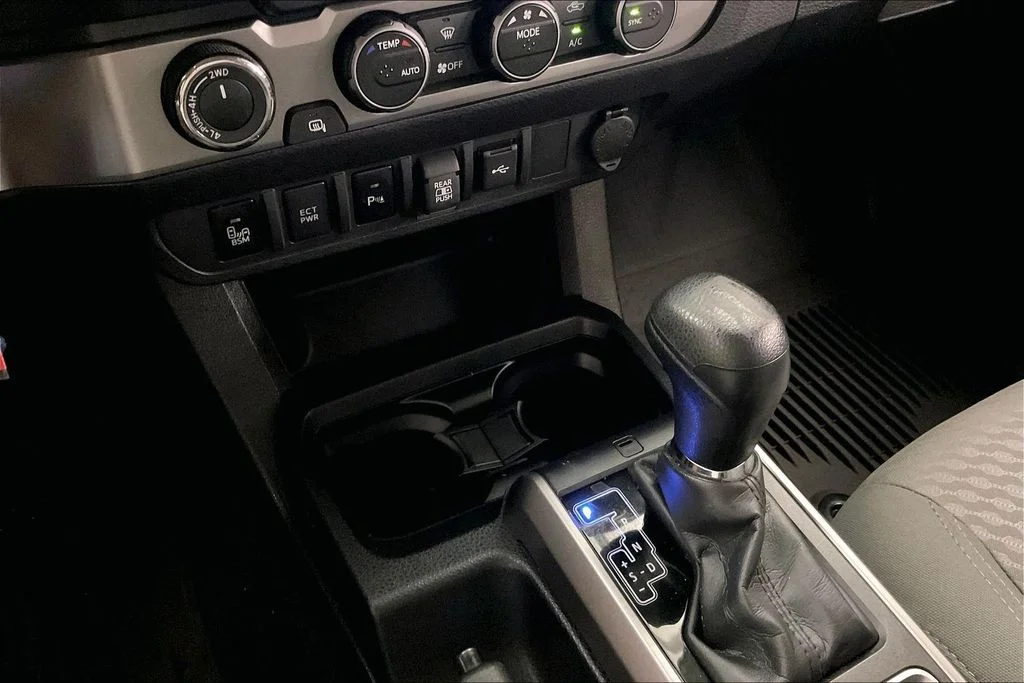 Used 2022 Gray Toyota SR5 image 37