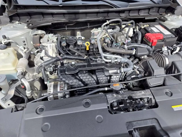 Used 2023 Silver Nissan 2.5 SV image 21