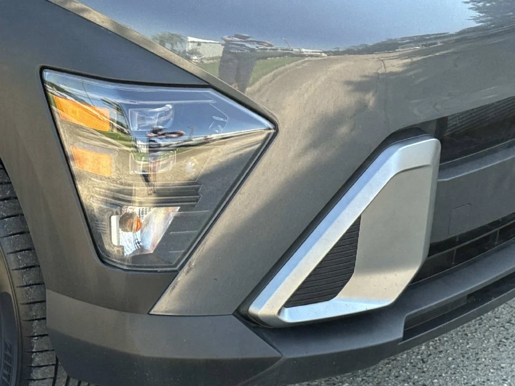Used 2025 Gray Hyundai SEL image 3