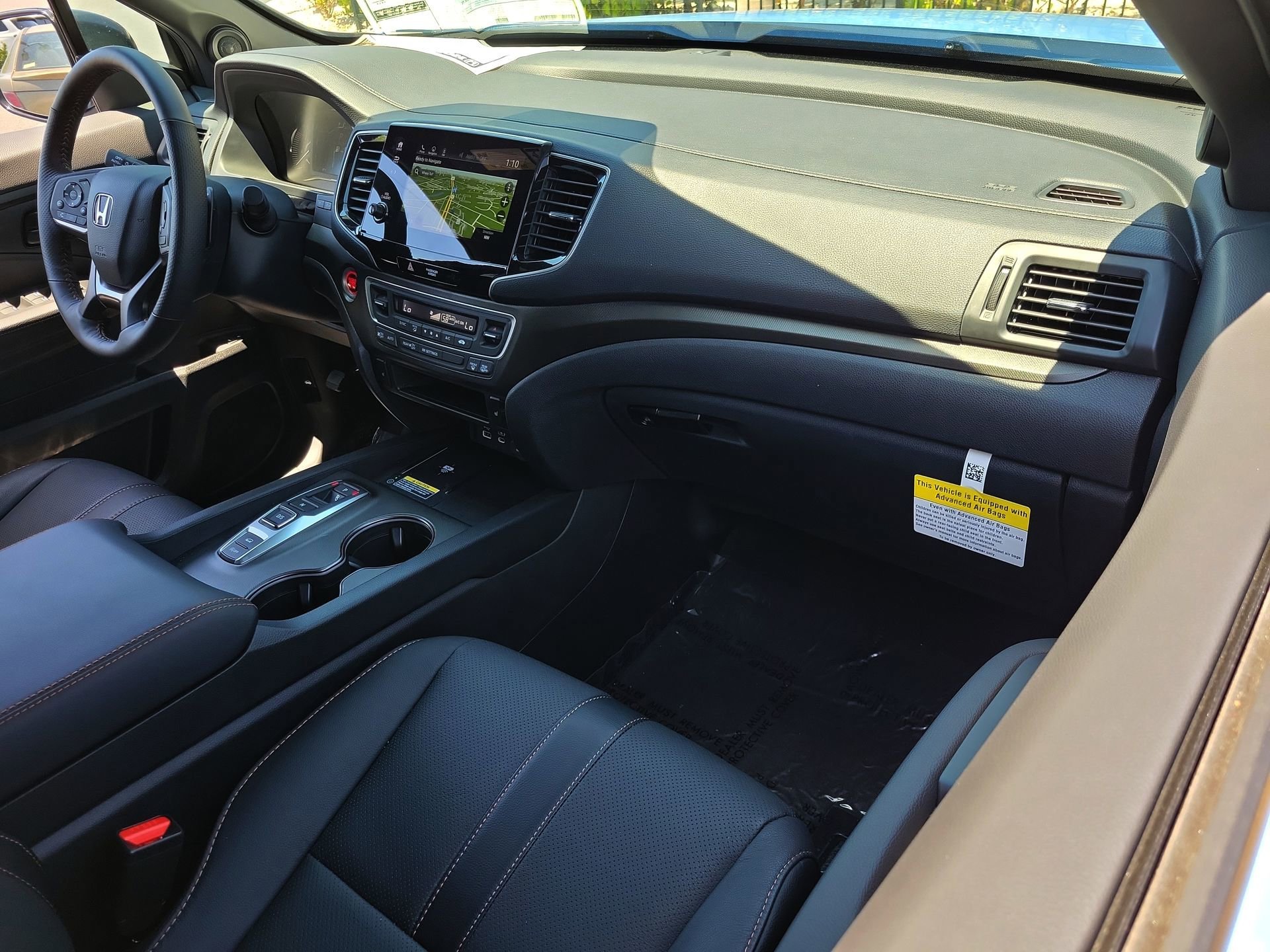 2025 Honda Passport TrailSport - Photo 13