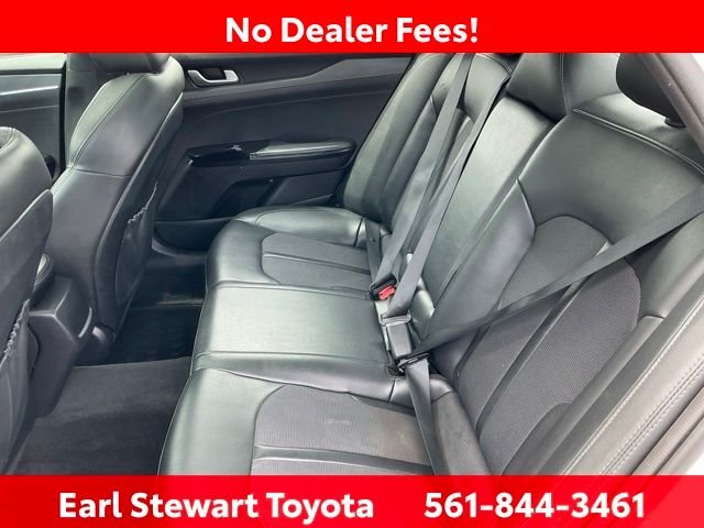 Used 2021 White Kia GT-Line image 14