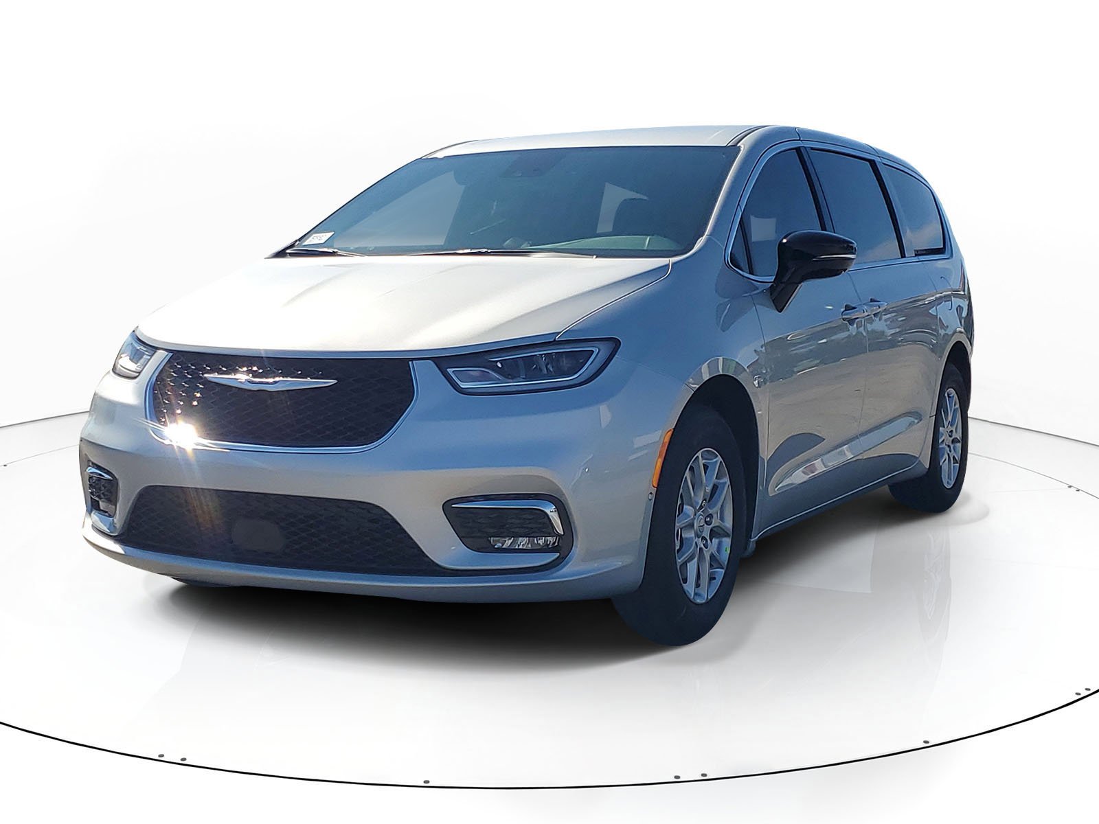 New 2026 Silver Mist Clear-Coat Exterior Paint Chrysler Select image 1