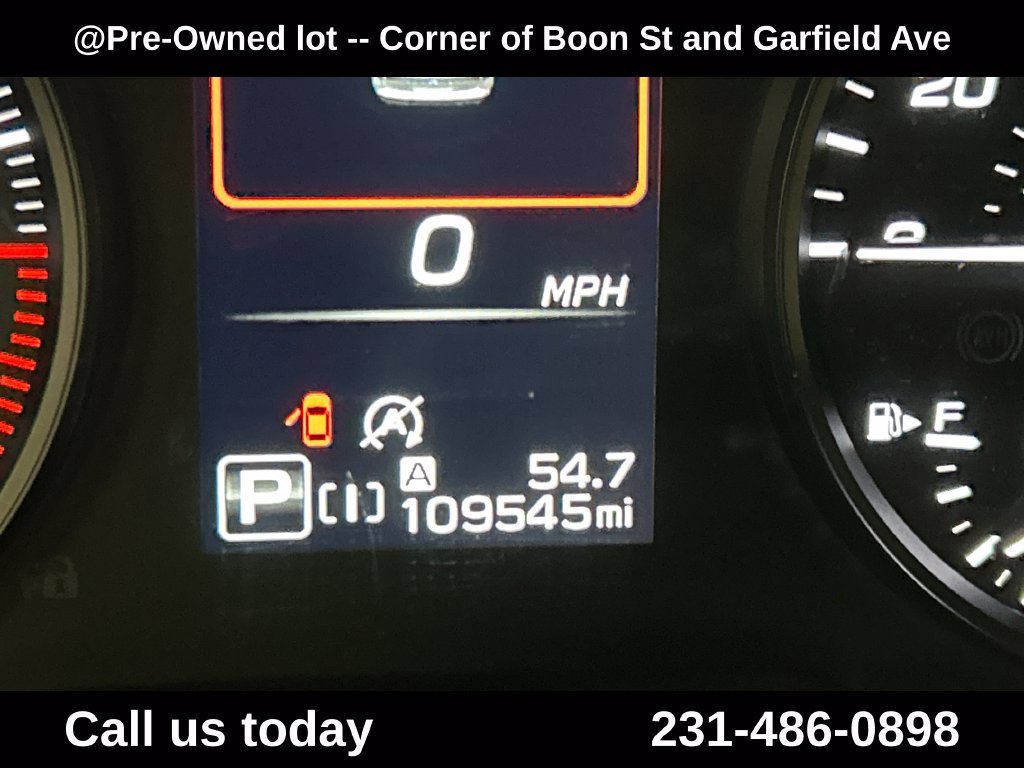Used 2025 Gray Subaru Base image 22