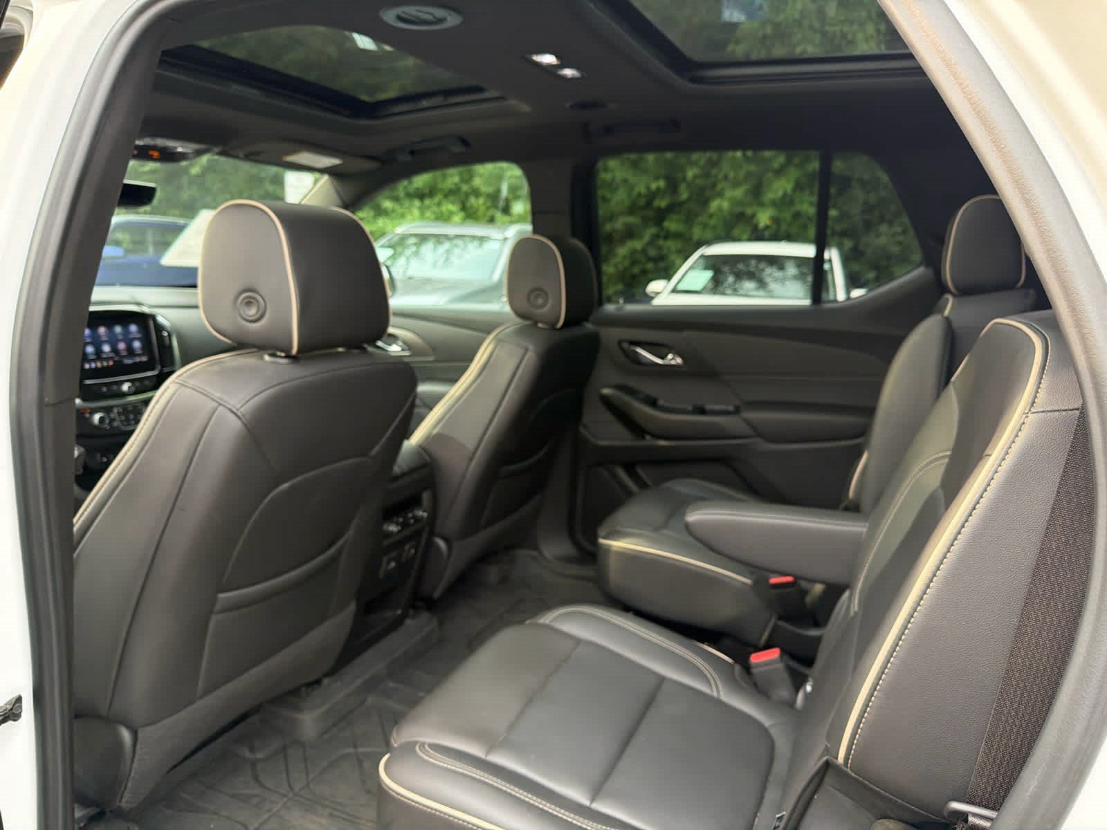 Used 2023 Summit White Chevrolet Premier image 6