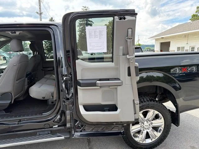 Used 2019 Agate Black Metallic Ford XLT image 41