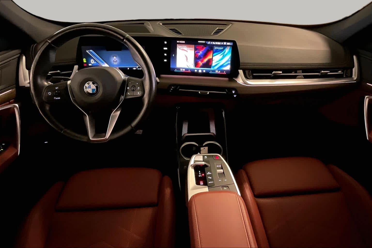 Used 2026 Space Silver Metallic BMW xDrive28i image 14
