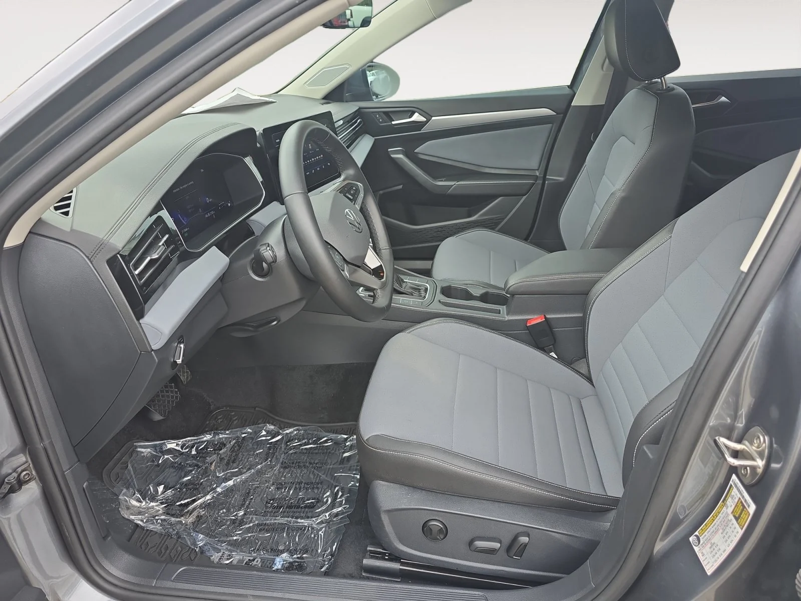 Used 2025 Gray Volkswagen SE image 22