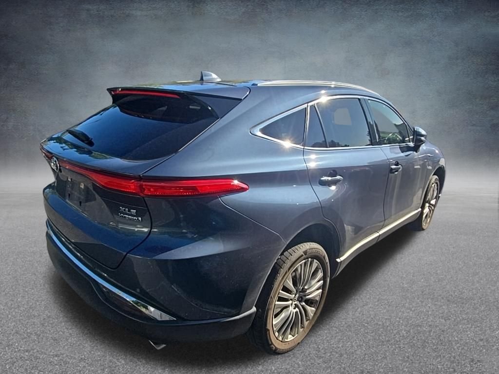 Used 2021 Coastal Gray Toyota XLE image 8