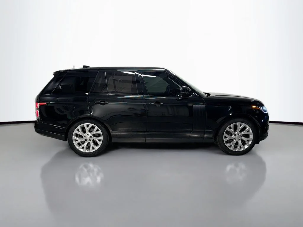 Used 2020  Land Rover HSE image 8