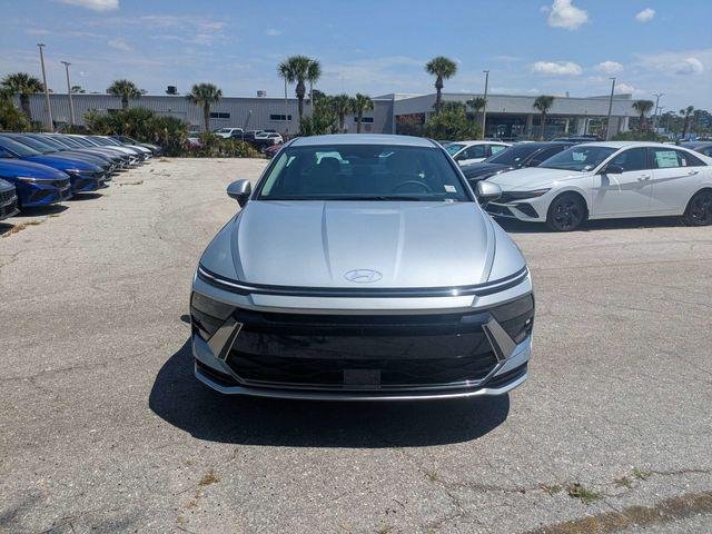 New 2026 Silver Hyundai SEL Sport image 8
