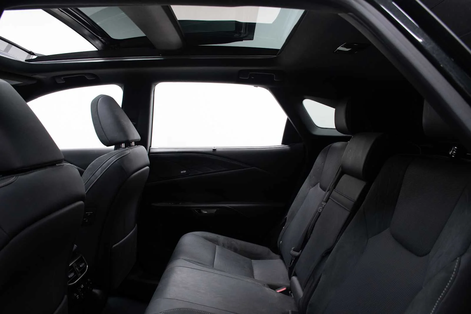 Certified Used 2025 CAVIAR Lexus Luxury image 15