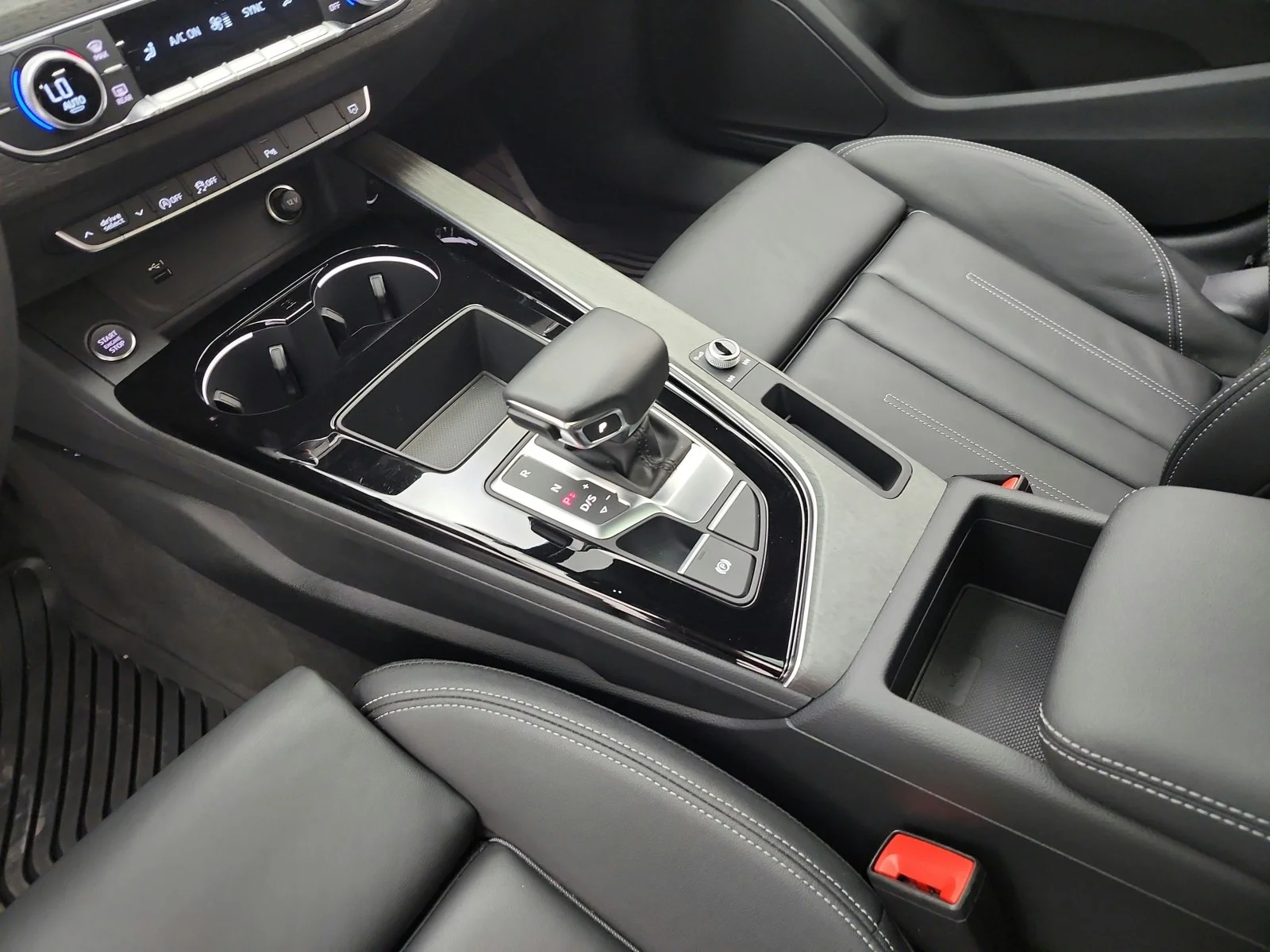 Used 2023 Mythos Black Metallic Audi S line Premium image 11