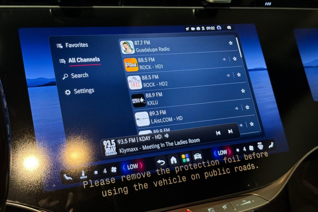 New 2027 Obsidian Black Metallic Mercedes-Benz S 580 4MATIC® Sedan image 16