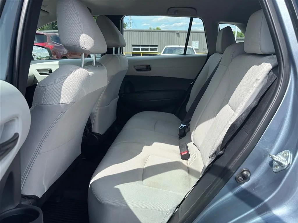 Used 2024  Toyota L image 12