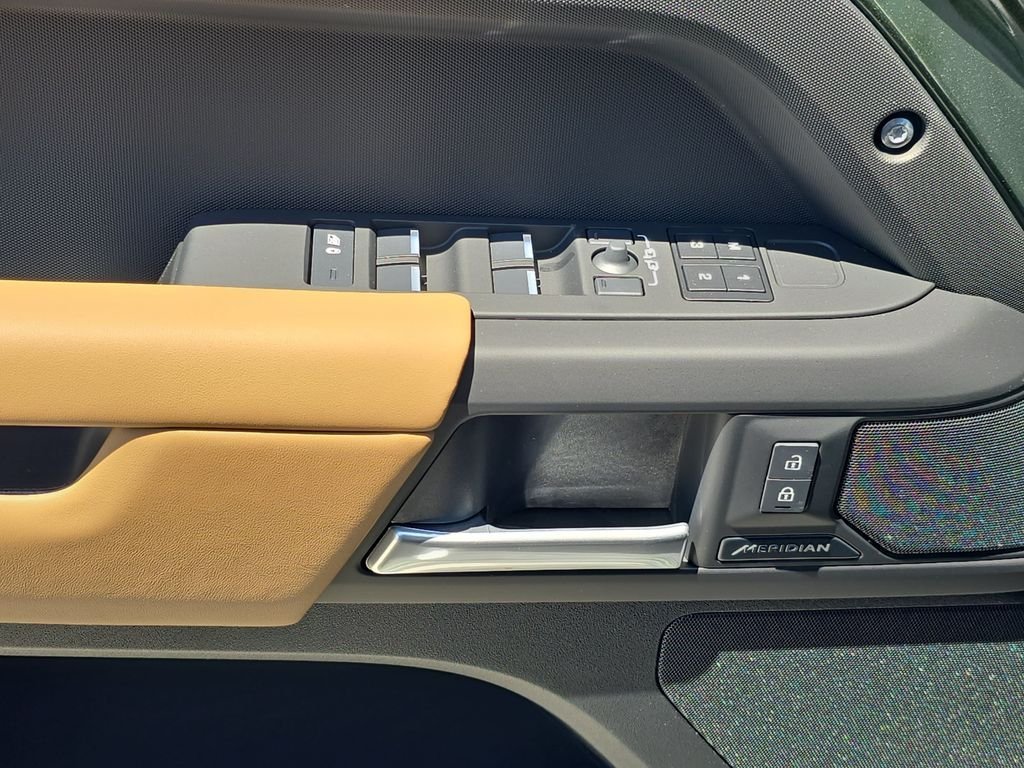 New 2026 Woolstone Green LAND ROVER S image 29