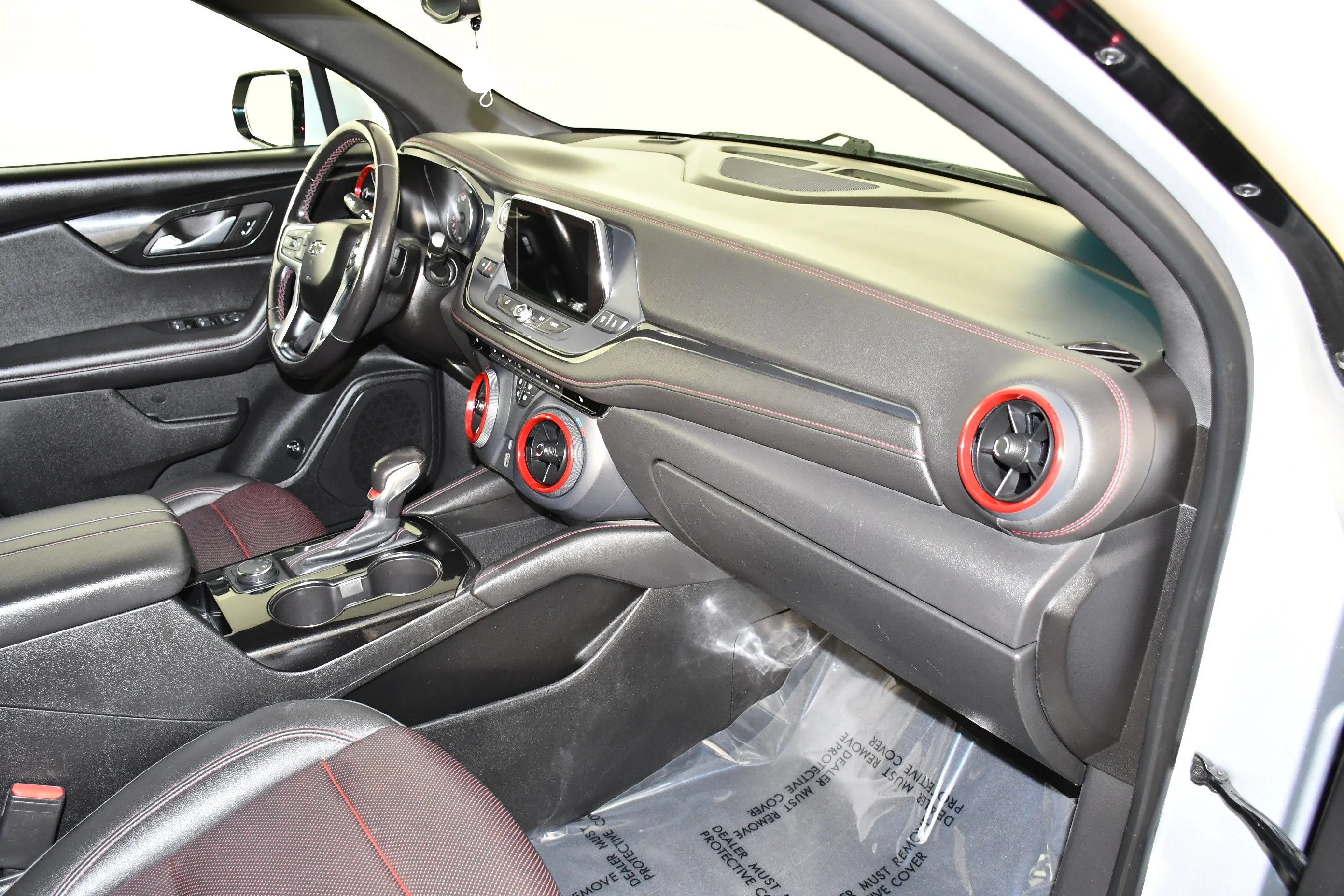 Used 2022 Silver Ice Metallic Chevrolet RS image 40