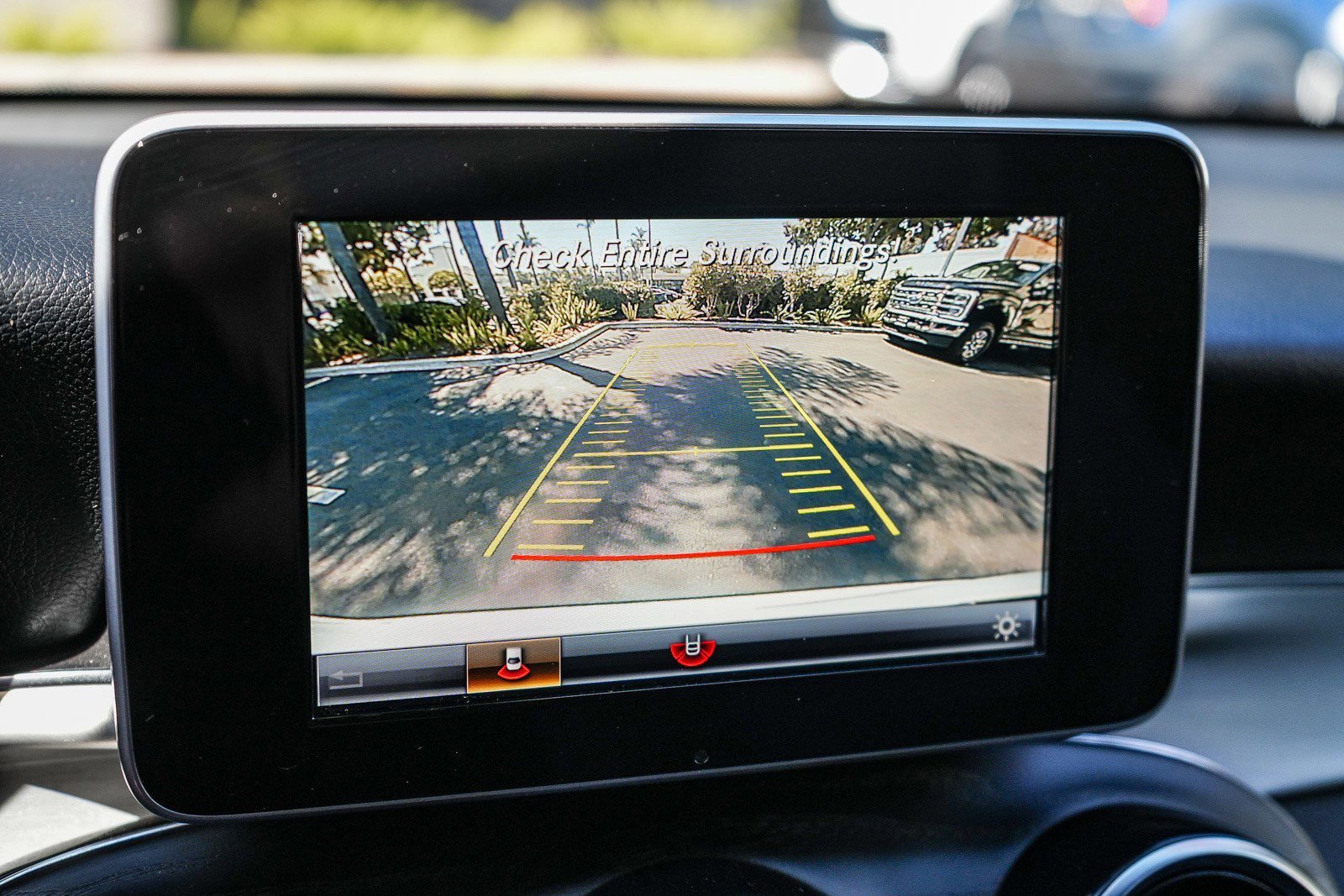 Used 2019 Polar White Mercedes-Benz 300 image 23