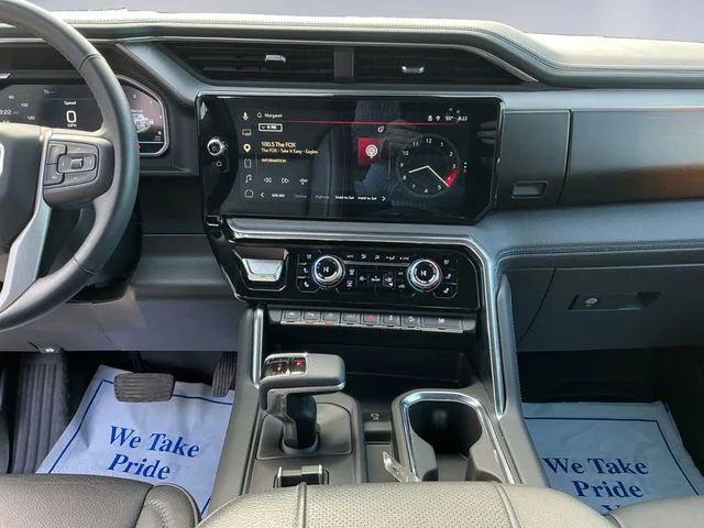 Used 2023 Titanium GMC Denali image 11