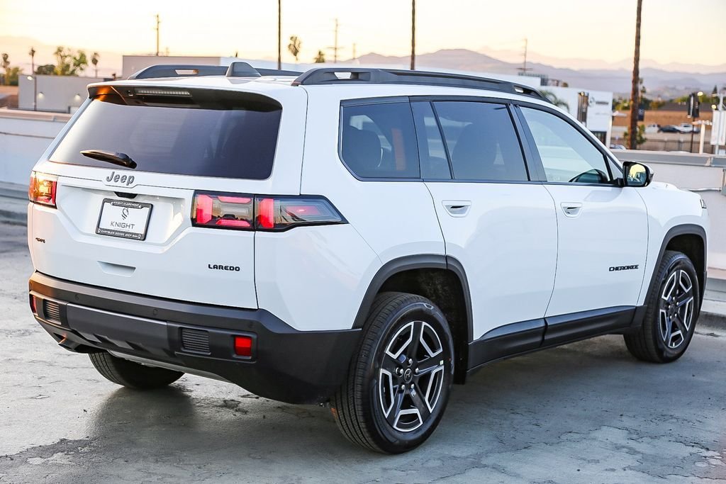 New 2026 Bright White Clearcoat Jeep Laredo image 9