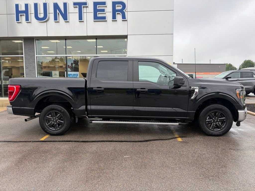 Certified Used 2023 Agate Black Metallic Ford XLT image 8