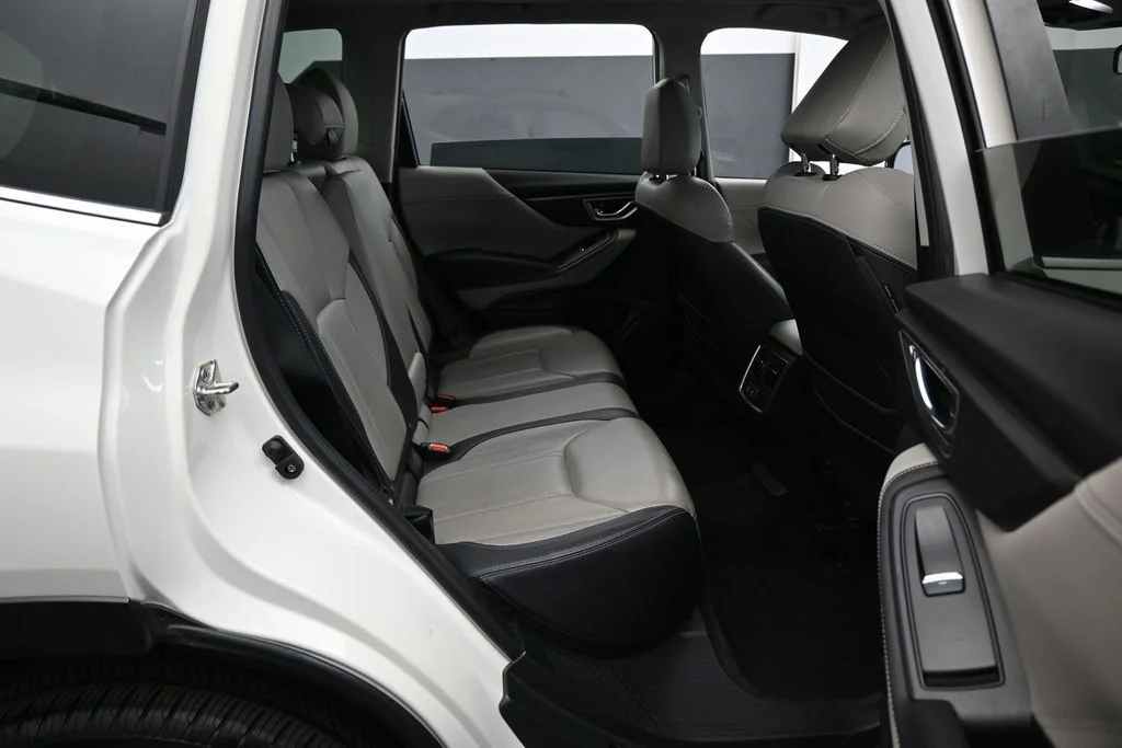 Used 2022 Crystal White Pearl Subaru Limited image 38
