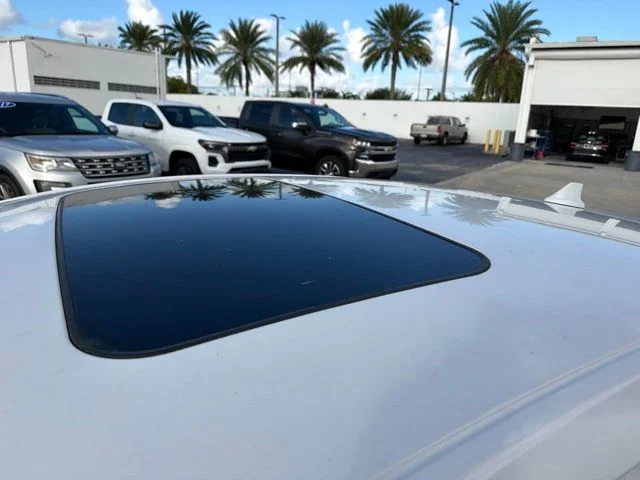 Used 2020 White Ford SE image 8