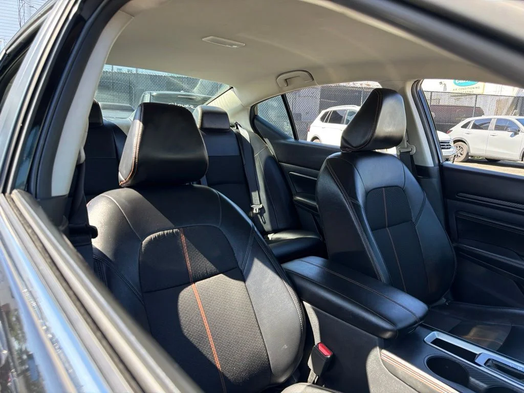 2020 Nissan Altima SR - Photo 11