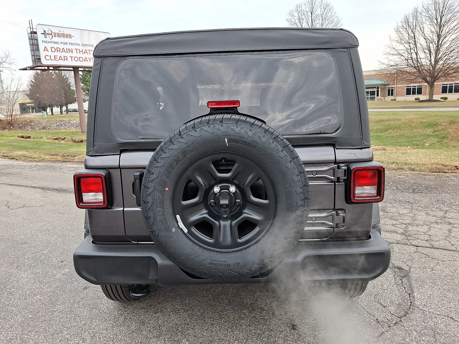 New 2026 Granite Crystal Metallic Clear-Coat Exterior Paint Jeep Sport image 7
