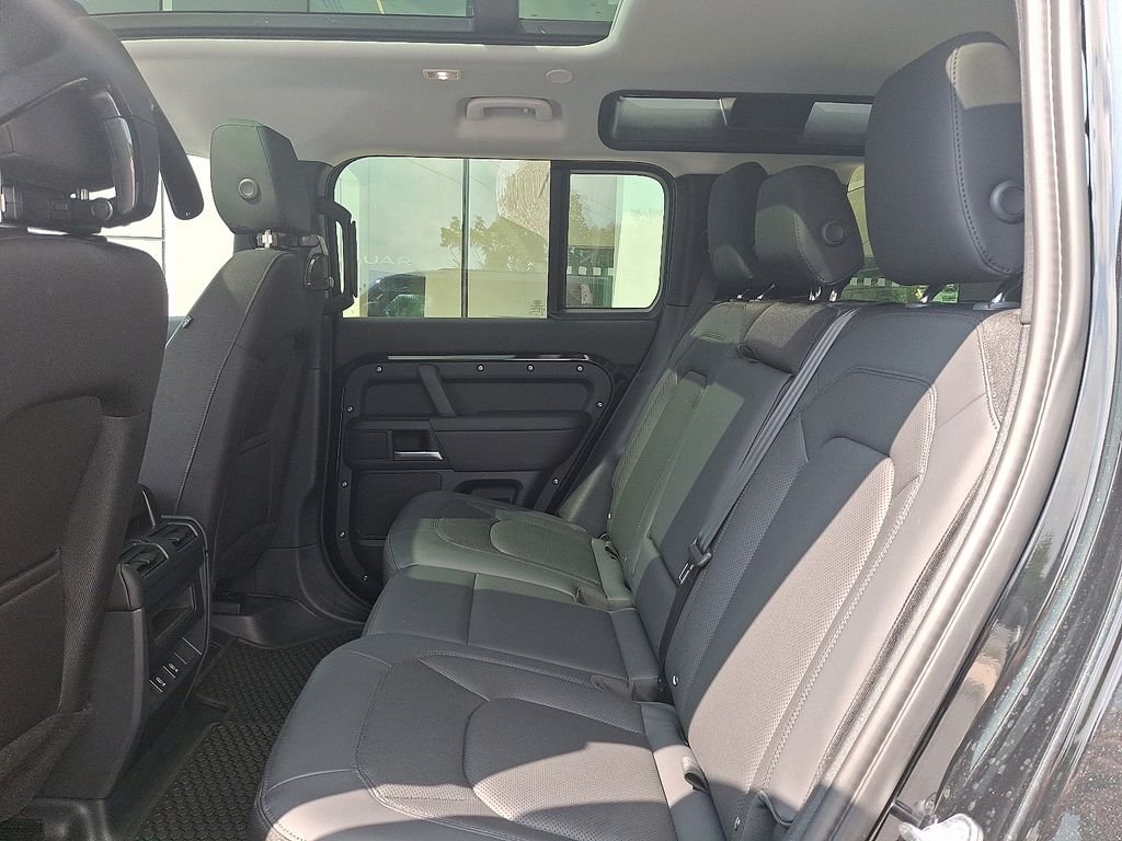 Certified Used 2026 Santorini Black Metallic Land Rover S image 10
