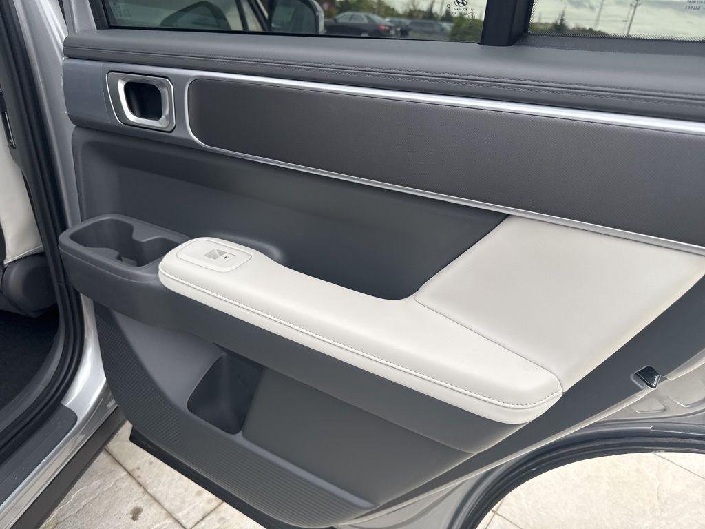 New 2026 Silver Hyundai SEL AWD image 33