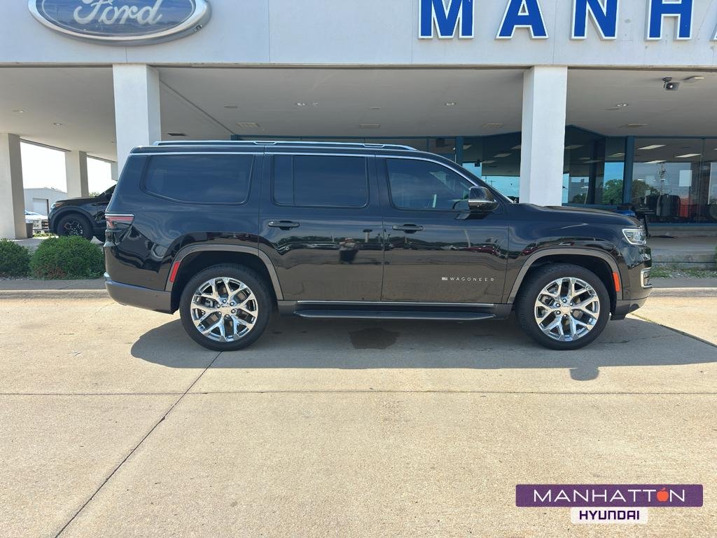 2022 Jeep Wagoneer Series I 4WD's photo