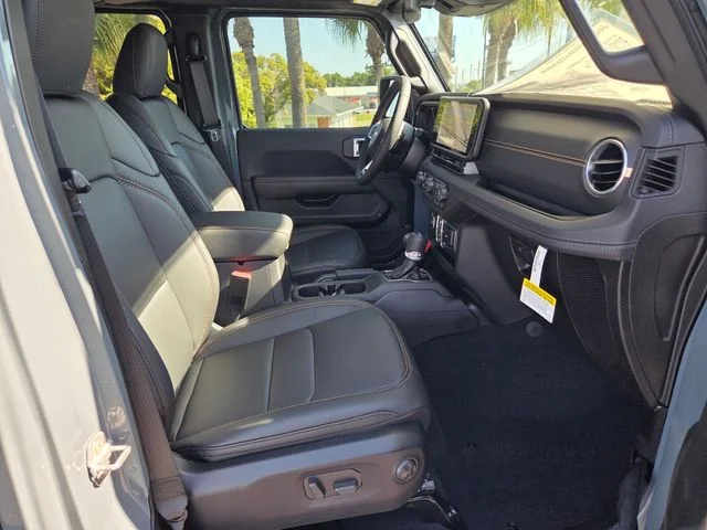 New 2026 Anvil Clear-Coat Exterior Paint Jeep Sahara image 19