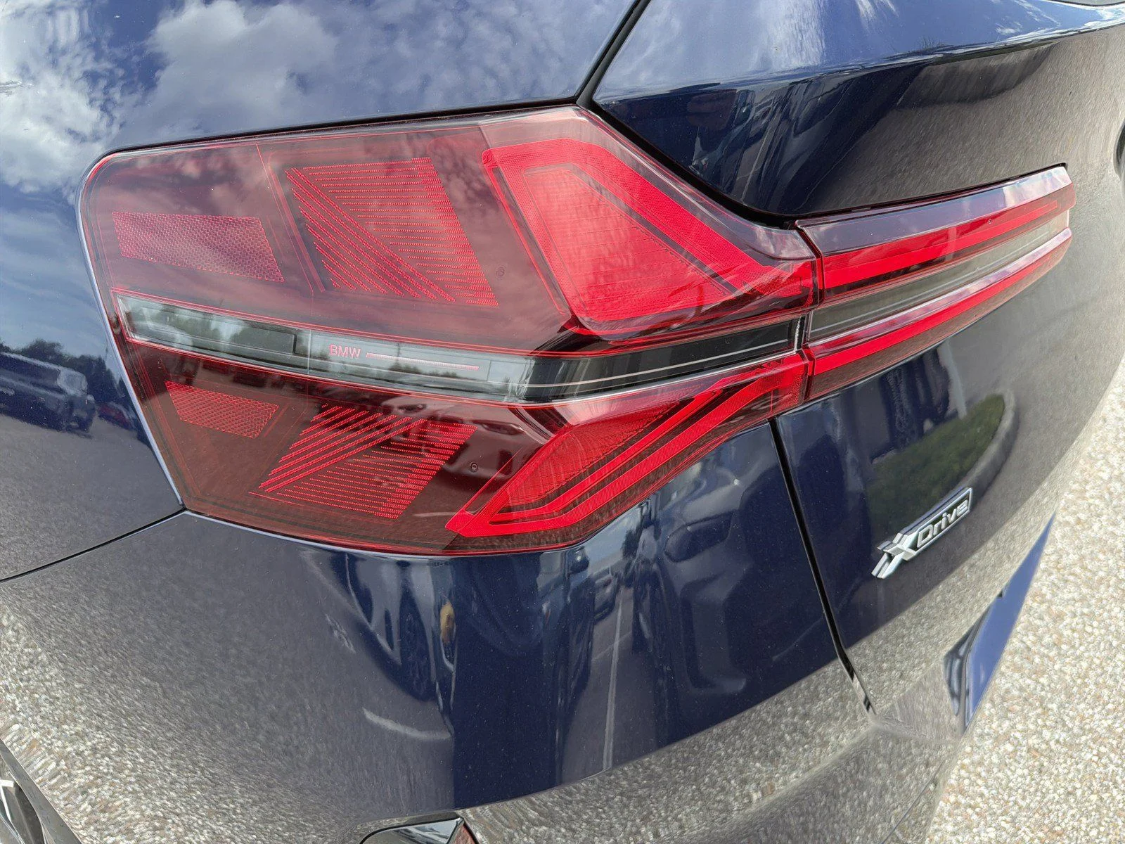 New 2026 Tanzanite Blue II Metallic BMW 30 xDrive image 11