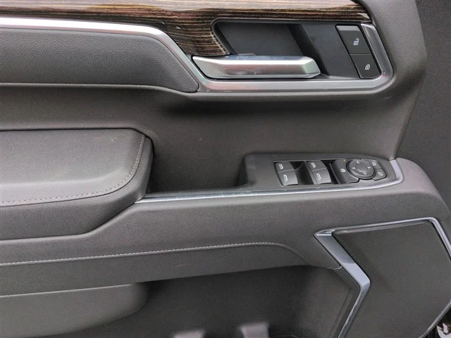 New 2026 Onyx Black GMC Elevation image 82