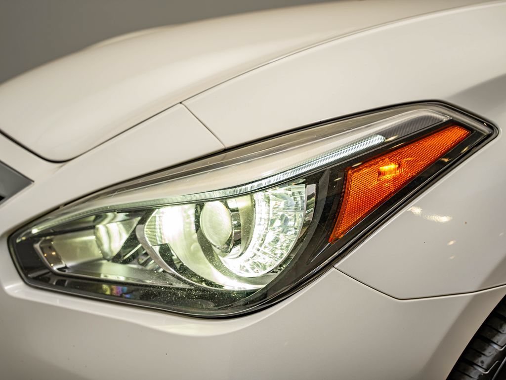 Used 2015 Moonlight White INFINITI 3.7X image 15
