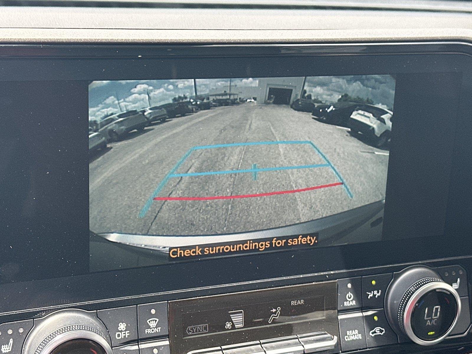 Used 2023 Moon Dust TOYOTA XLE image 16